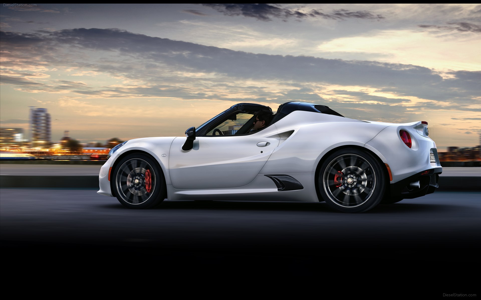 Alfa Romeo 4C Spider 2015